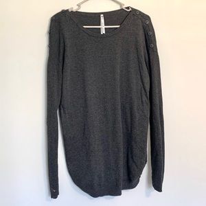 Leo /& nicole Ladies Black Top Med NWT